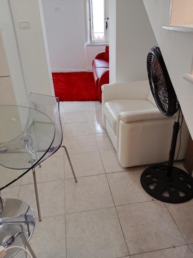 "Lo Studiolo" Apartment Pizzo  Exteriör bild
